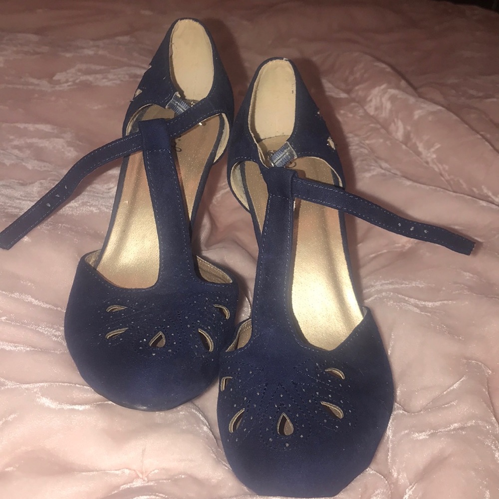 Navy blue se suede Mary Jane heels